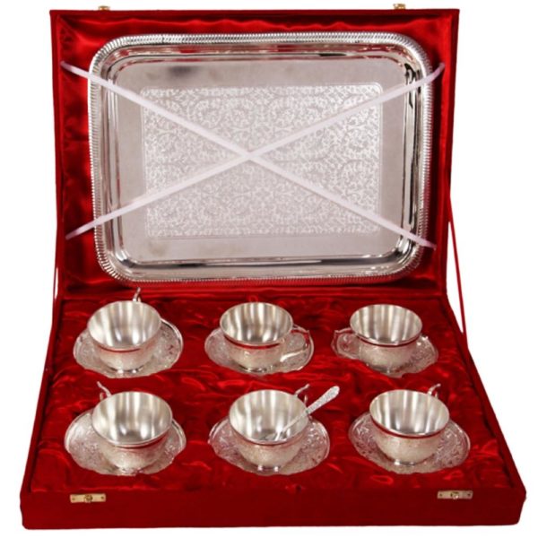 Serving set with tray